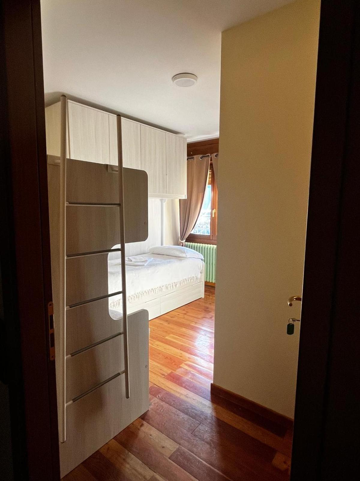 Albergo Eden ปอนเตดีเลโญ ภายนอก รูปภาพ